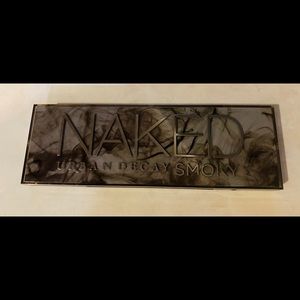 Naked Smokey palette eyeshadow